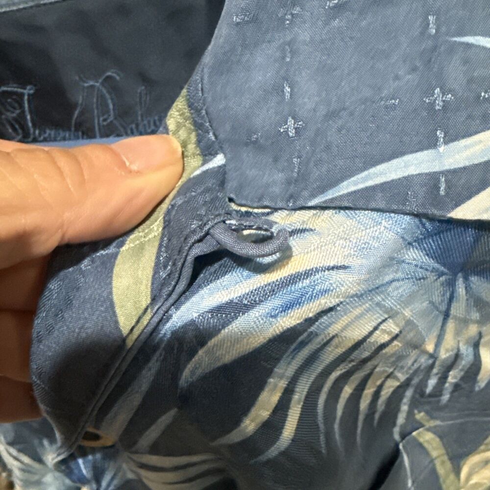 Tommy Bahama Mens XL Silk Camp Shirt Blue Floral Tropical Short Sleeve - Picture 6 of 6
